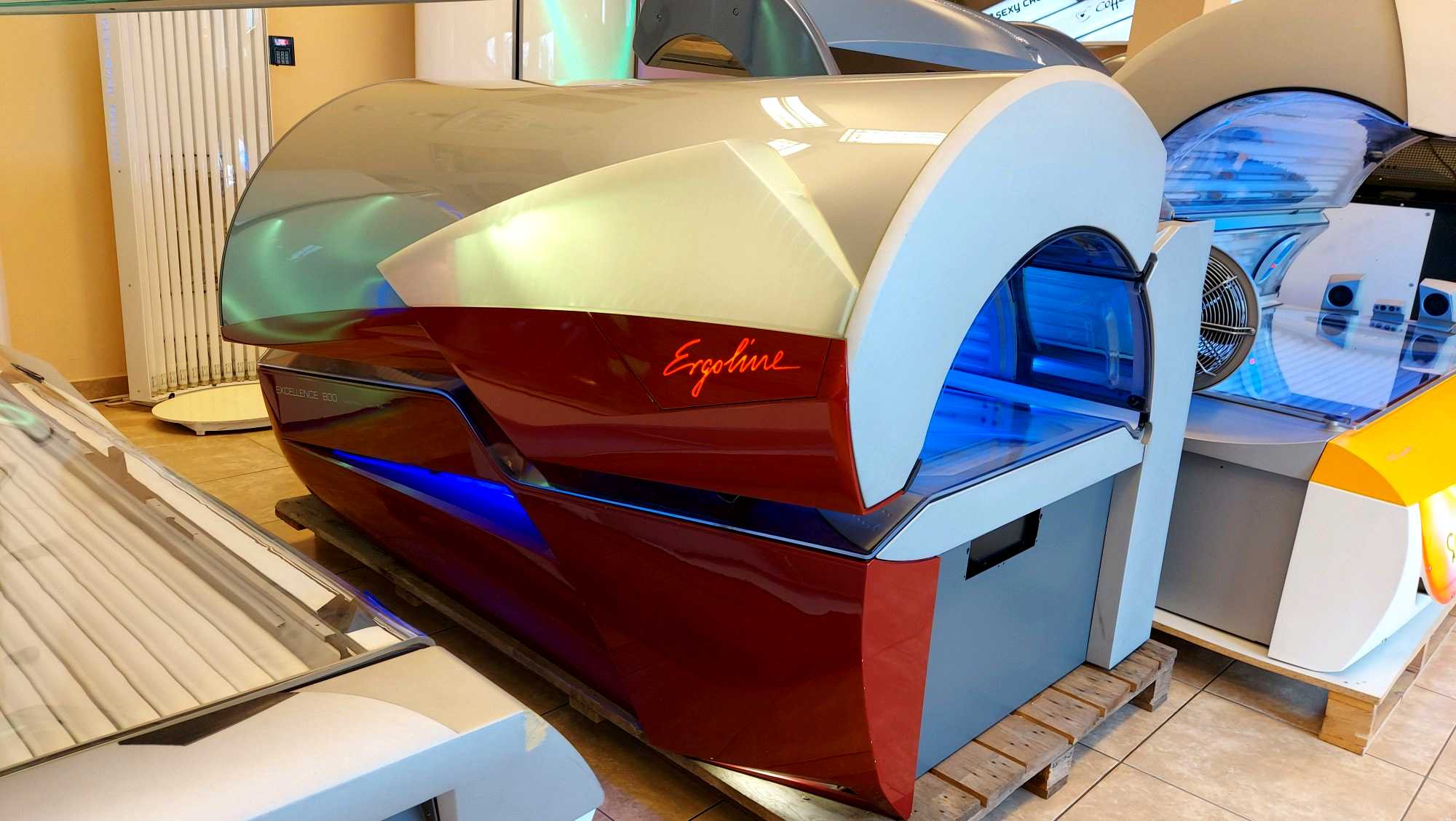 Repasované horizontálne solárium Ergoline Excellence 800